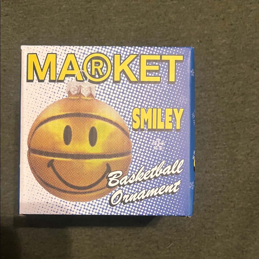MARKET! Smily basket ornament